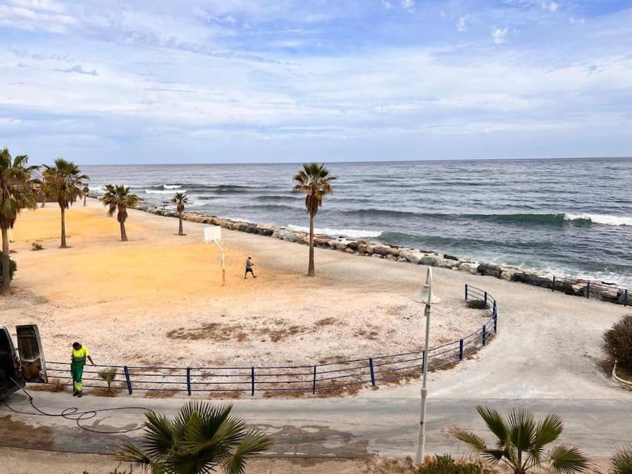 Benalmadena Costa Malaga Apartamento Muy Acogedor Con Vistas Al Mar Terraza Gigante Para Verano E Invierno Parking Esterno foto
