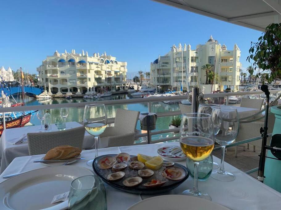 Benalmadena Costa Malaga Apartamento Muy Acogedor Con Vistas Al Mar Terraza Gigante Para Verano E Invierno Parking Esterno foto